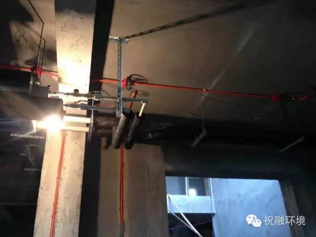 江陰村華西別墅地源熱泵系統(tǒng)安裝 江陰村華西別墅地源熱泵系統(tǒng)安裝